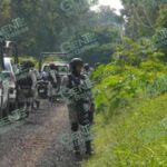 Localizan cadáver encobijado y maniatado de un hombre