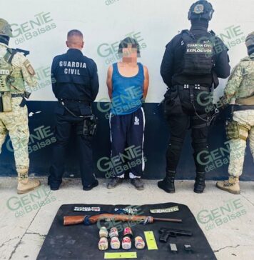 Capturan a un hombre en posesión de armas de fuego y cartuchos