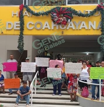 Toma Pueblo Afromexicano El Ticuiz el Palacio Municipal de Coahuayana