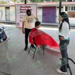 Rosalinda Savala impulsa jornada solidaria de cortes de cabello en la colonia Plutarco Elías Calles