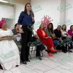 Participan usuarias del CJIM en Encuentro de Mujeres Emprendedoras organizado por el colectivo Agua de Té