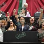 Diputada Federal Rosalinda Savala Díaz participa en tribuna durante sesión de la Cámara de Diputados