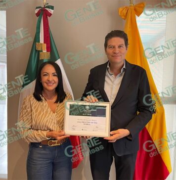 Recibe Alfonso Martínez reconocimiento internacional que distingue a Morelia como ‘Ciudad Árbol’
