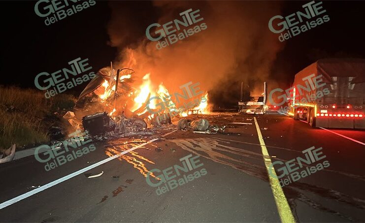 Accidente en autopista Siglo XXI, deja dos muertos