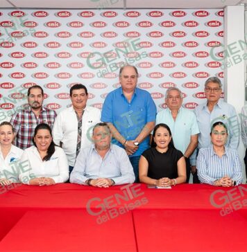 Rosalinda Savala Díaz sostiene encuentro con actores de la cadena logística del Puerto de Lázaro Cárdenas