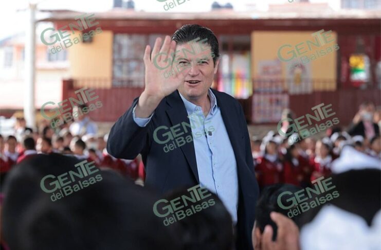 Anuncian gira de Alfonso Martínez Alcázar por Lázaro Cárdenas