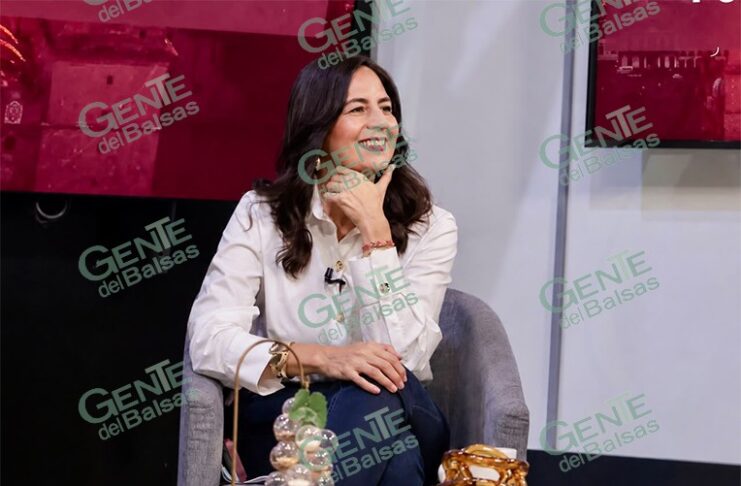 Gaby Molina: Educación primero, celular después
